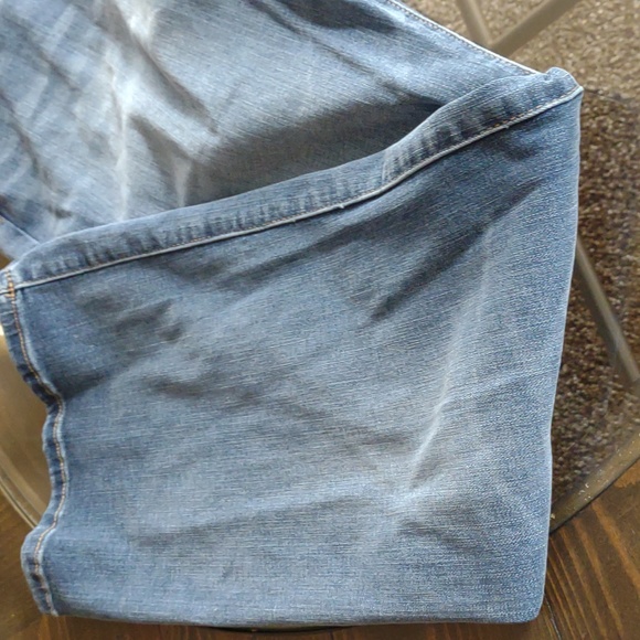 Still like new A N A 18S Bootcut Jeans - Picture 3 of 6